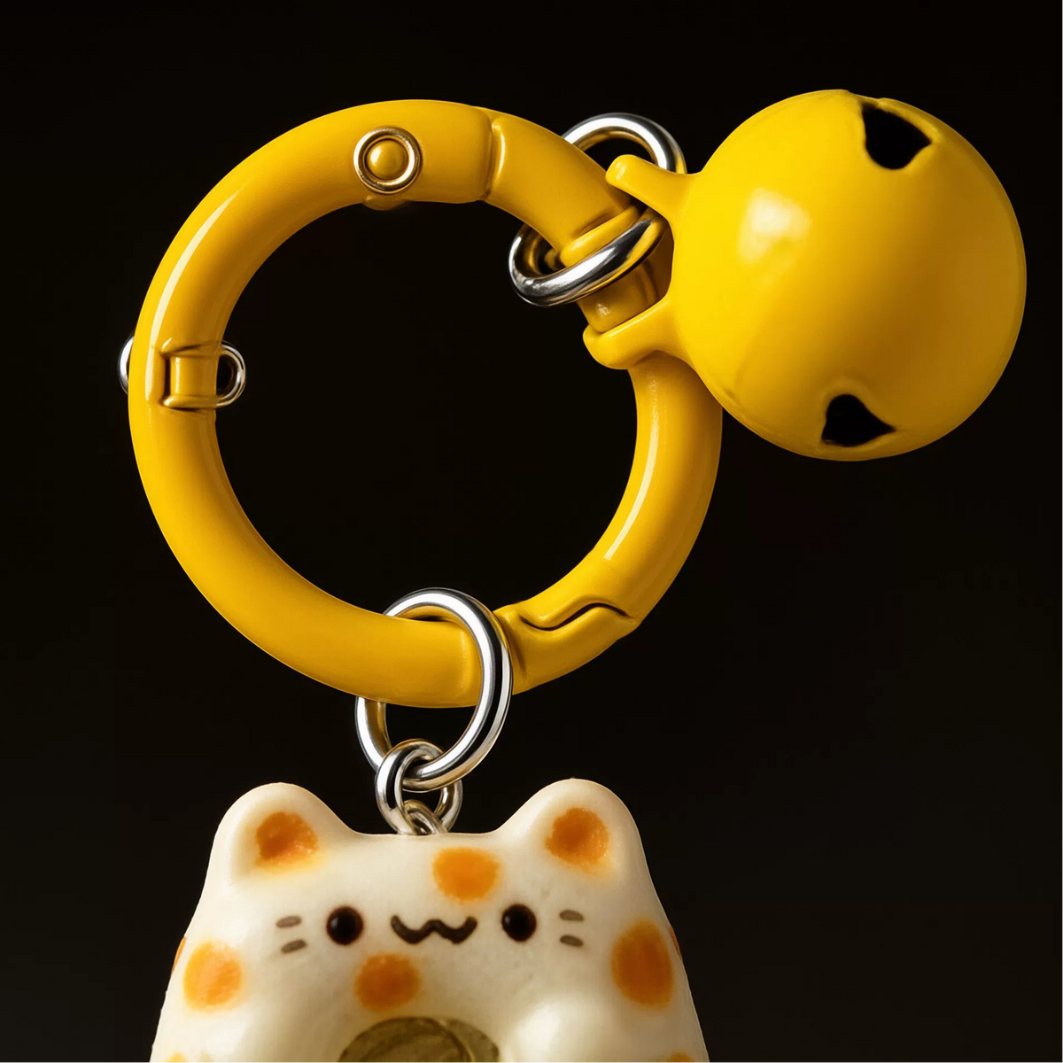 Cute Cartoon Cat Keychain - Kawaii Resin Cat Pendant for Keys, Bags & Earphone Cases